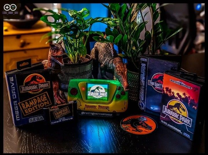 SEGA Game Gear: la console portatile che sfidò il Game Boy (e perse solo sulle batterie!)