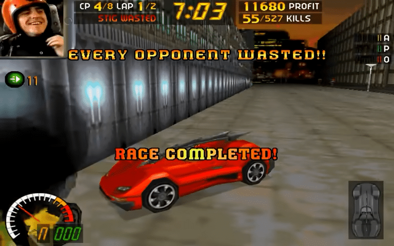 ogni scontro era lecito in carmageddon: puoi vincere correndo, ma far fuori tutti gli avversari è decisamente più divertente. qui: “every opponent wasted!”.