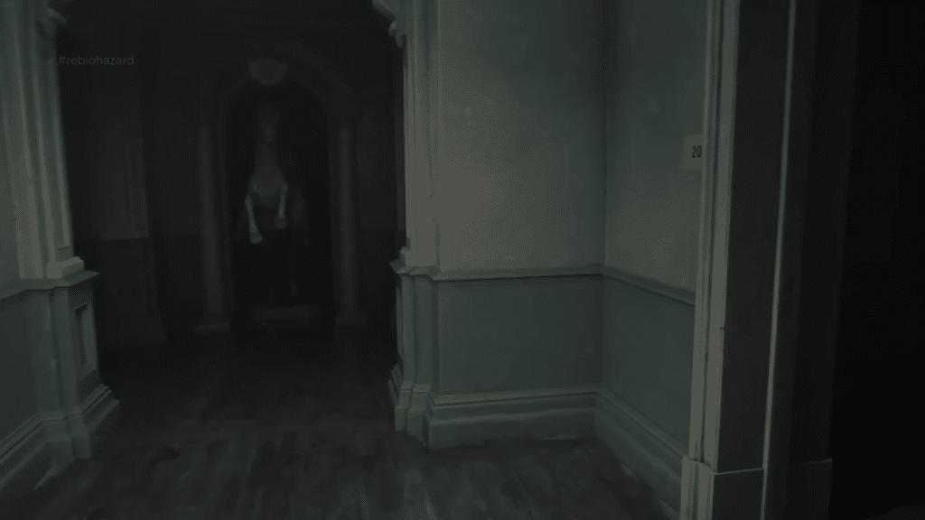 nemico stalker nel corridoio in resident evil requiem