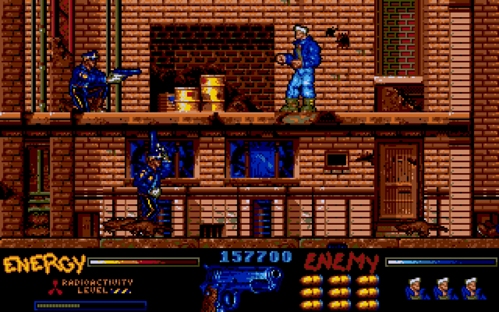 il protagonista di after the war combatte contro nemici armati in uniforme blu davanti a un edificio di mattoni.
