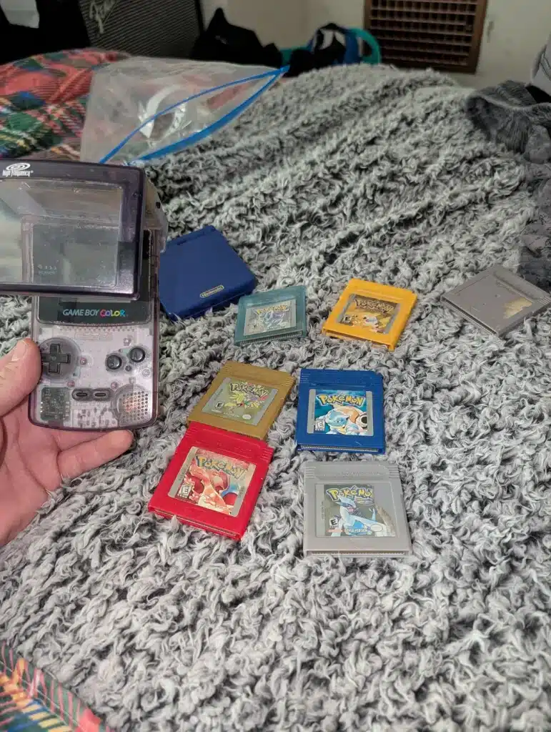 giochi-pokemon-game-boy-trovati-cantina-valore-collezionisti