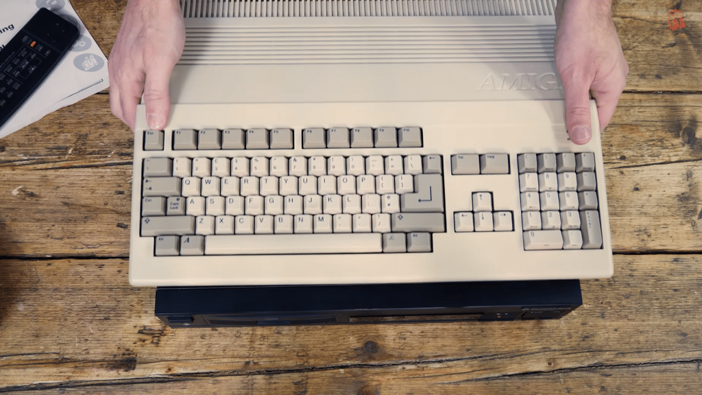 amiga cdtv: la visione di commodore che ha anticipato il futuro