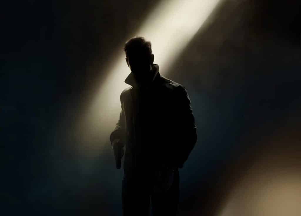 007 first light copertina