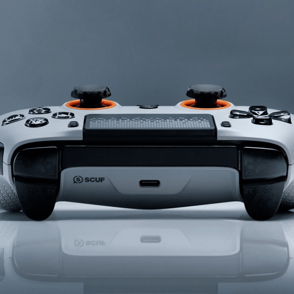 Scuf Omega, controller pro ufficiale per PS5