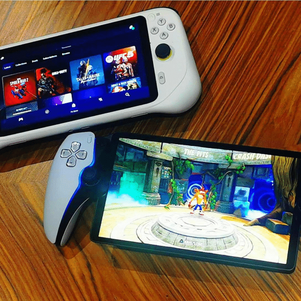 PlayStation Portal vs Logitech G Cloud: quale conviene per giocare in streaming?
